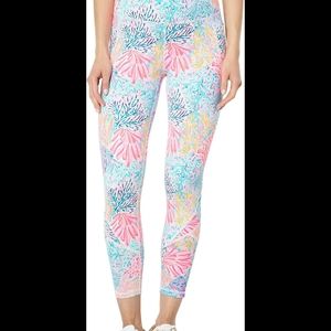 NWT Lilly Pulitzer 24" Weekender High-rise    Midi leggings- Small